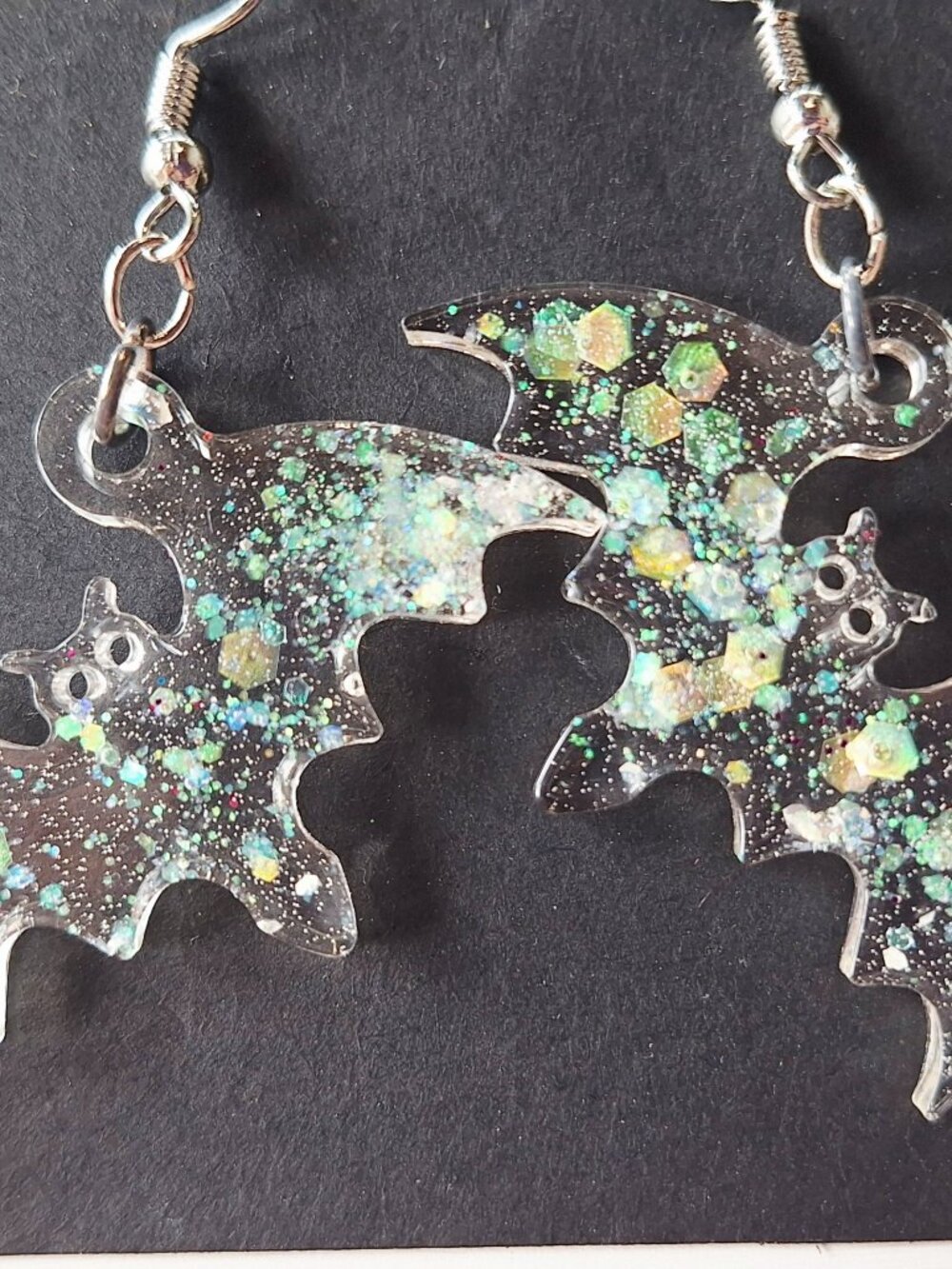 🦇 Glitter Bat Dangle Earrings – Halloween Resin Jewelry